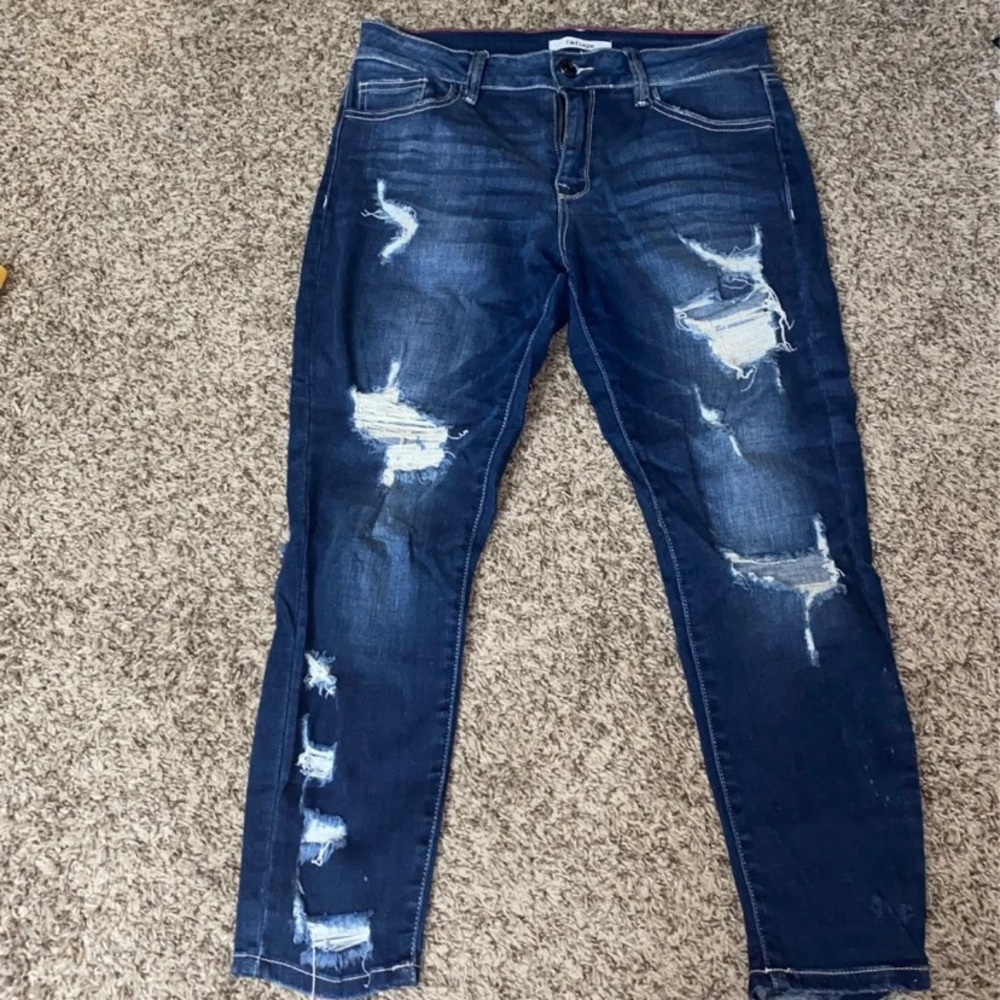 Women’s ripped jeans